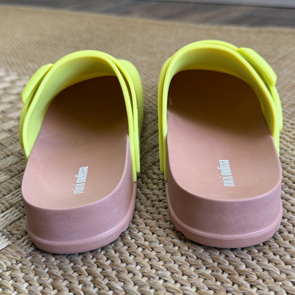 Mini Melissa Kids’ Green/Brown Water Resistant Cozy Clog—1 - Picture 9 of 12